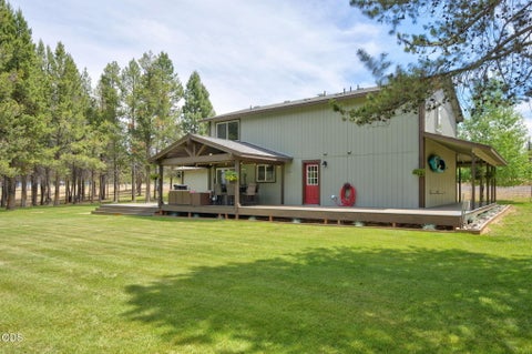 Tiny photo for 55135 Foster Road, Bend, OR 97707 (MLS # 220225412)