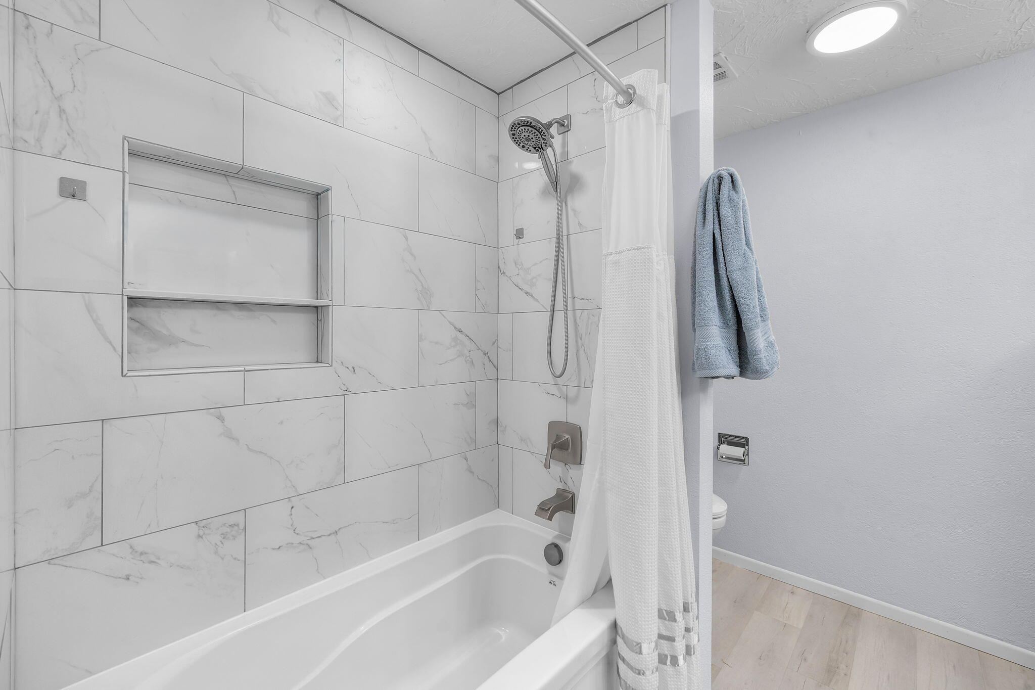 Loma Vista - Residential