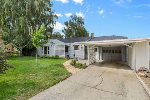 999 NE Del Rio Avenue Prineville OR 97754
