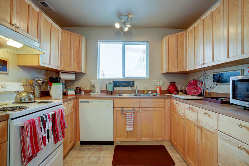 Lavacrest - Residential Income