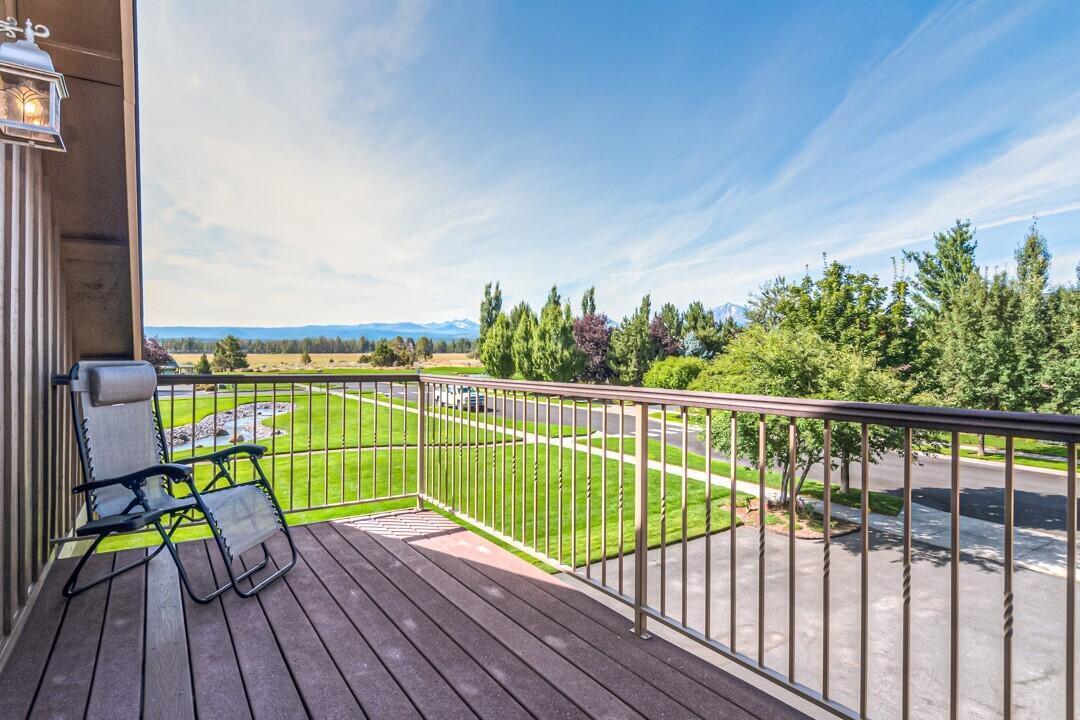 Pine Meadow Vill - Residential