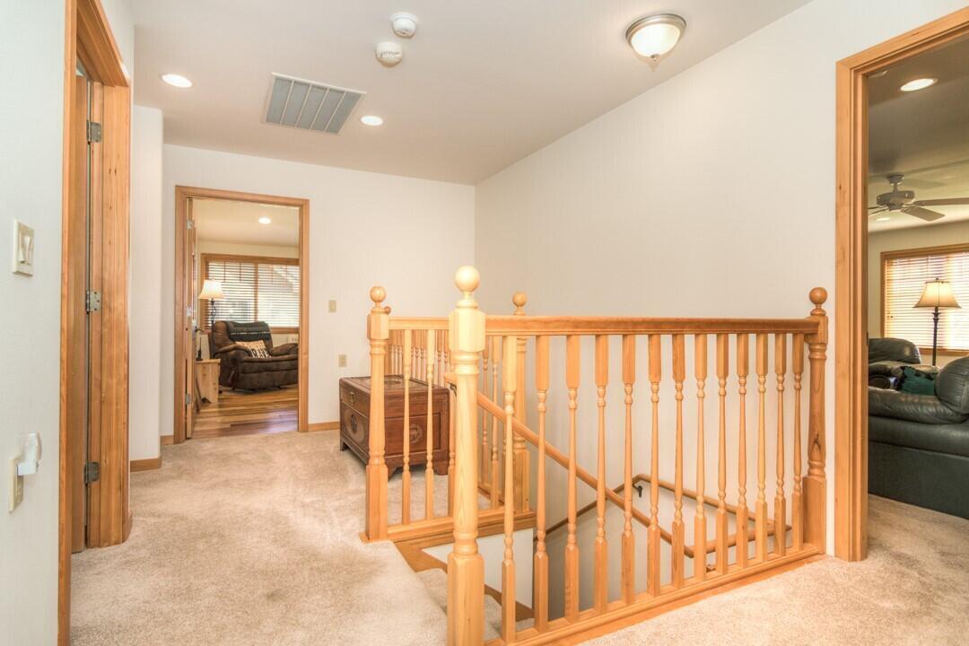 Pine Meadow Vill - Residential