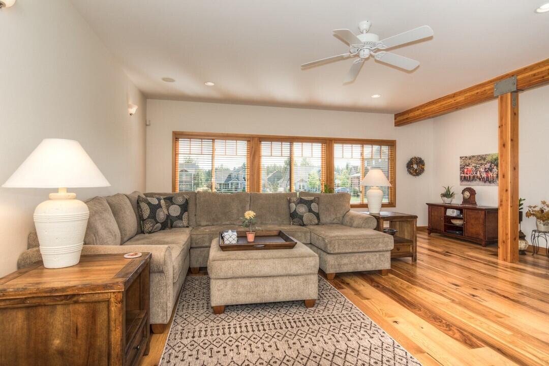 Pine Meadow Vill - Residential