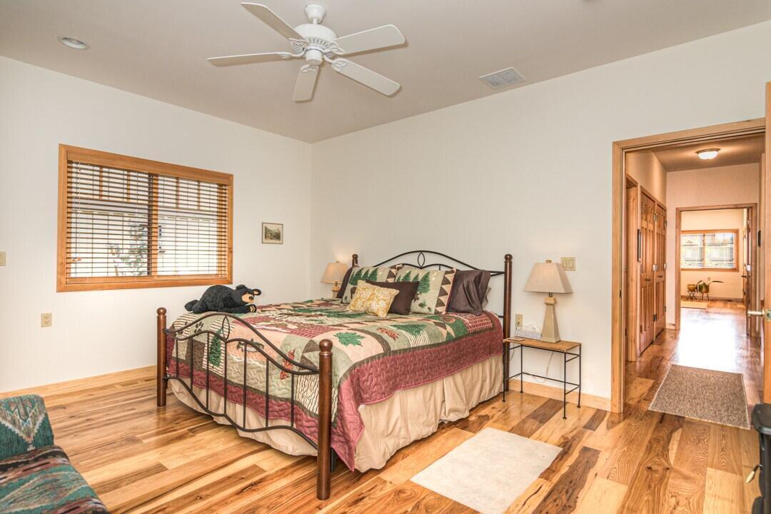 Pine Meadow Vill - Residential