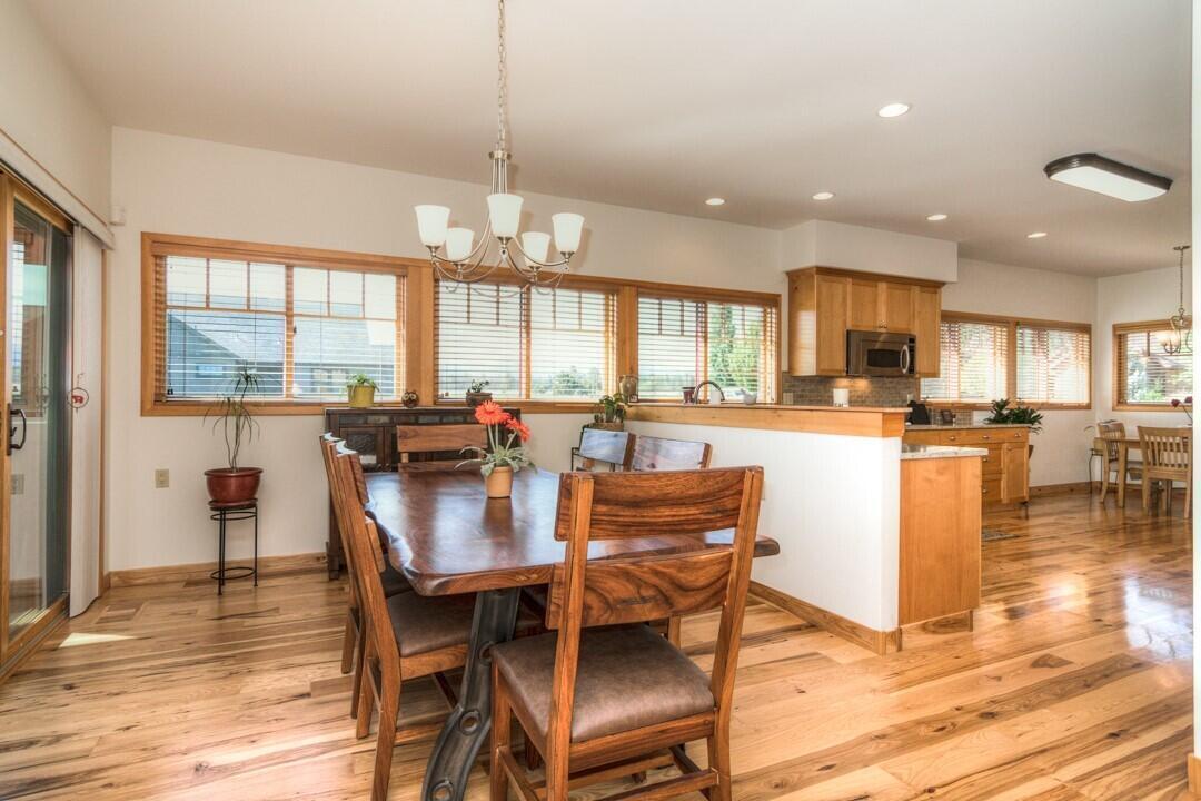 Pine Meadow Vill - Residential