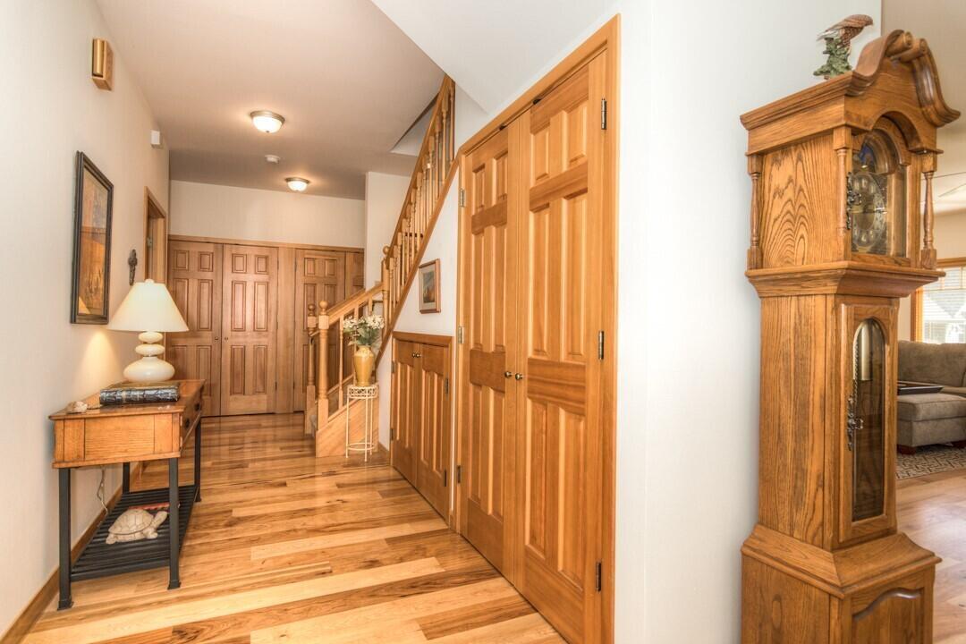 Pine Meadow Vill - Residential