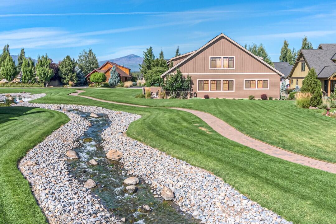 Pine Meadow Vill - Residential