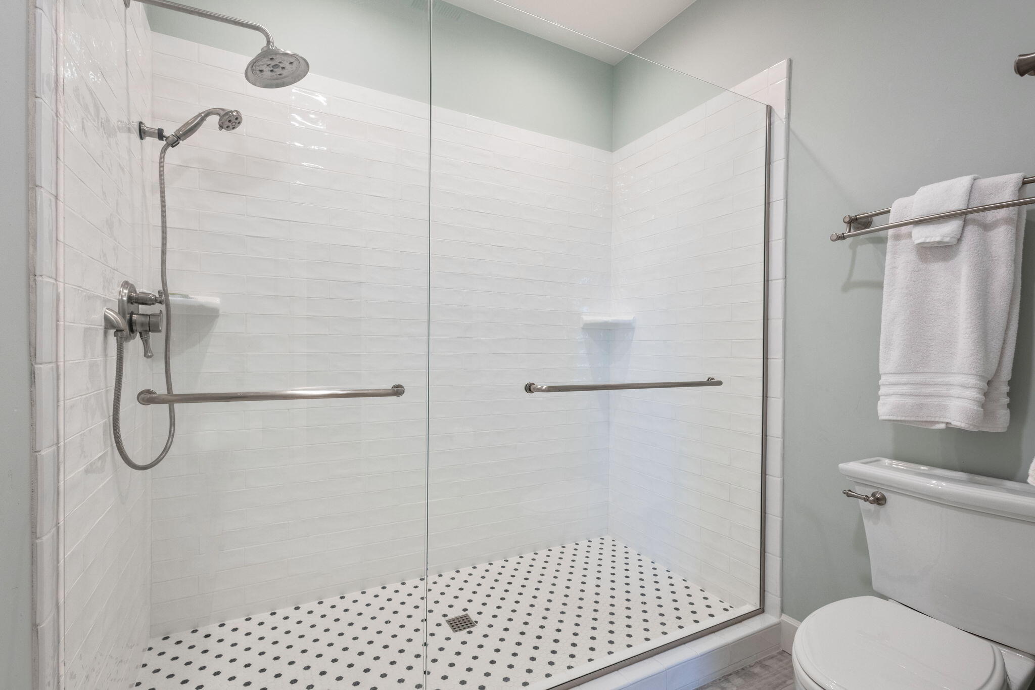 Pine Meadow Vill - Residential