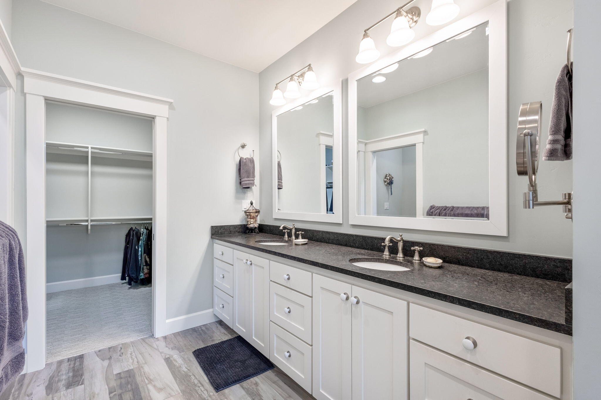 Pine Meadow Vill - Residential