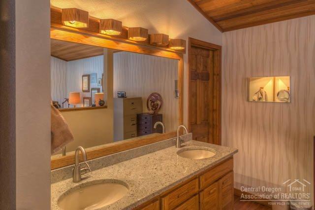 Fairway Crest Village - Residential