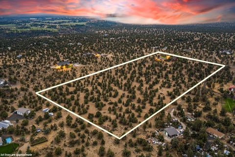 Tiny photo for 7791 SW Wickiup Avenue, Redmond, OR 97756 (MLS # 220220039)