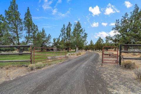 Tiny photo for 7791 SW Wickiup Avenue, Redmond, OR 97756 (MLS # 220220039)