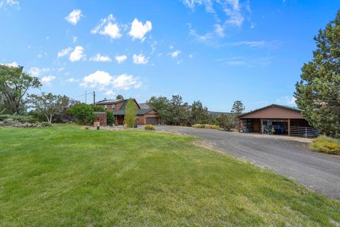 Tiny photo for 7791 SW Wickiup Avenue, Redmond, OR 97756 (MLS # 220220039)