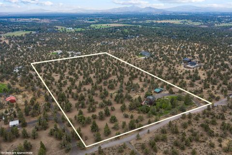 Tiny photo for 7791 SW Wickiup Avenue, Redmond, OR 97756 (MLS # 220220039)