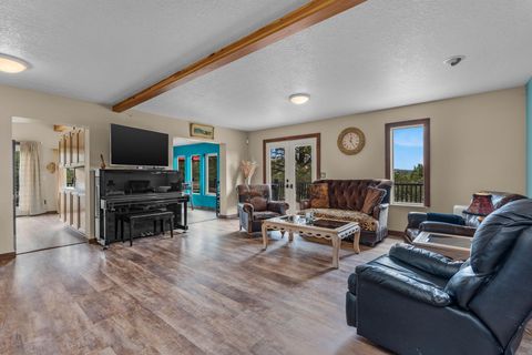 Tiny photo for 7791 SW Wickiup Avenue, Redmond, OR 97756 (MLS # 220220039)