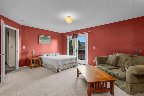 Tiny photo for 7791 SW Wickiup Avenue, Redmond, OR 97756 (MLS # 220220039)