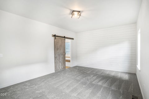 Tiny photo for 21191 SE Philly Avenue, Bend, OR 97702 (MLS # 220230018)