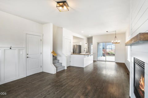 Tiny photo for 21191 SE Philly Avenue, Bend, OR 97702 (MLS # 220230018)