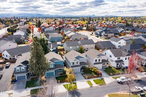 Tiny photo for 21191 SE Philly Avenue, Bend, OR 97702 (MLS # 220230018)