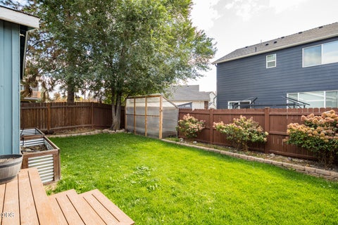 Tiny photo for 21191 SE Philly Avenue, Bend, OR 97702 (MLS # 220230018)