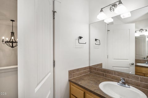 Tiny photo for 21191 SE Philly Avenue, Bend, OR 97702 (MLS # 220230018)