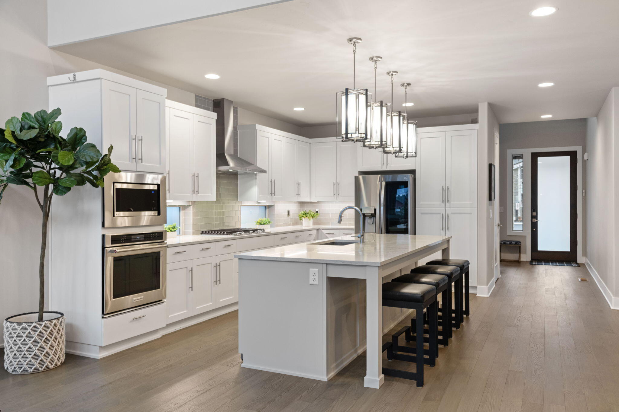 2594 NW Rippling River Court