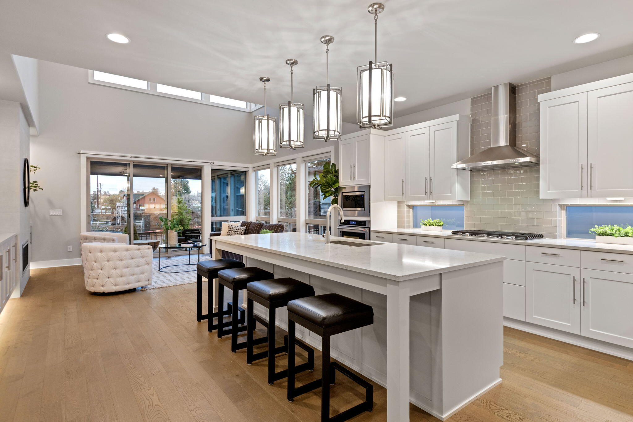 2594 NW Rippling River Court