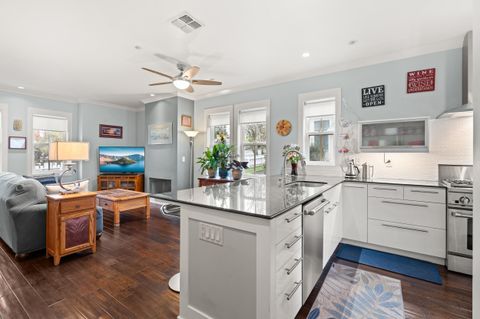 Tiny photo for 515 G Street #APT 120, Jacksonville, OR 97530 (MLS # 220213162)