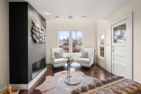 Tiny photo for 515 G Street #APT 120, Jacksonville, OR 97530 (MLS # 220213162)