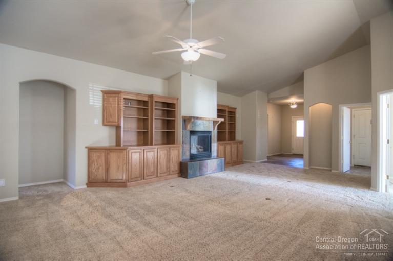 Hollow Pine Estate - Residential