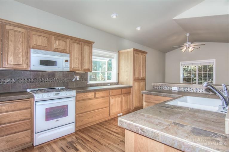 Hollow Pine Estate - Residential