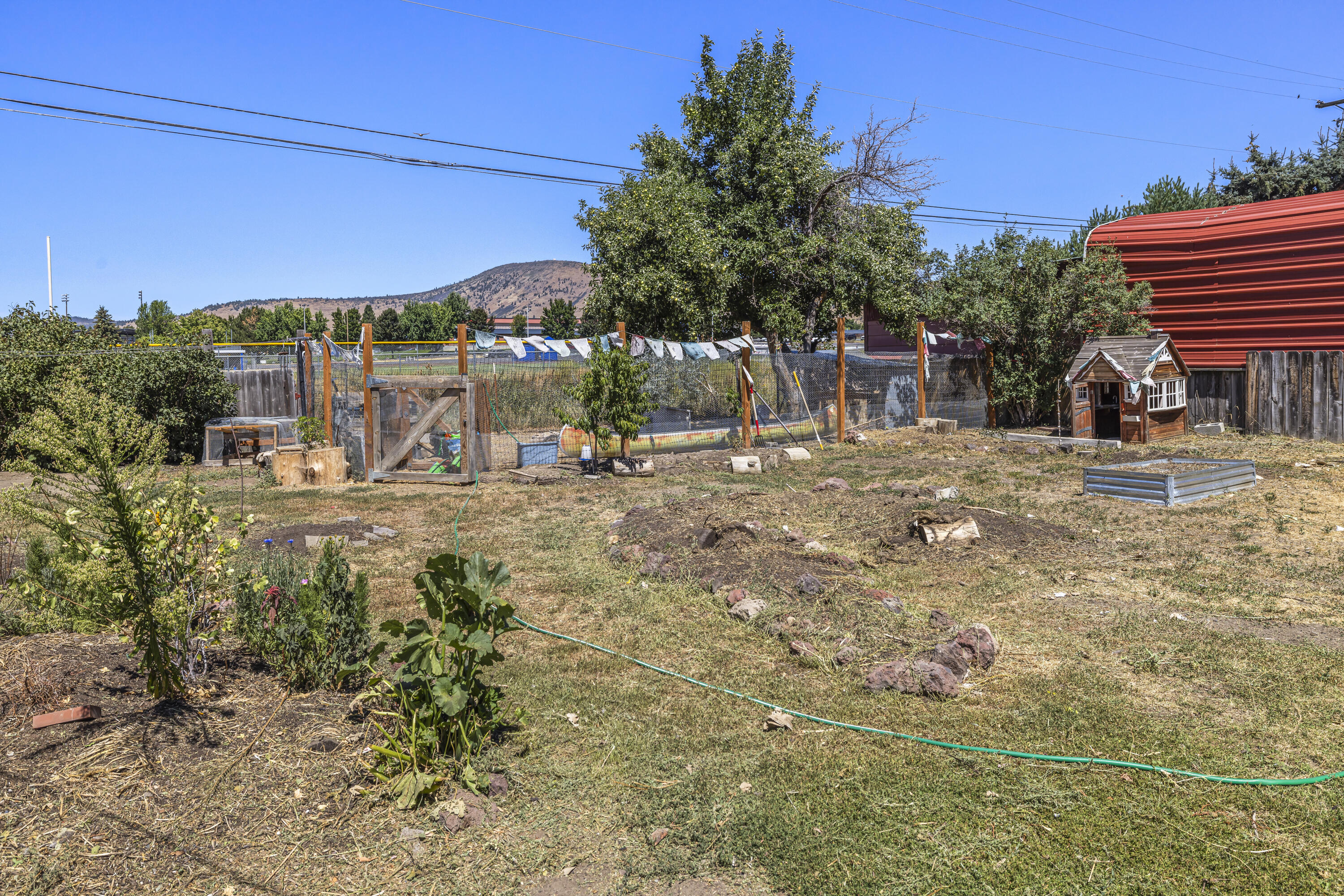 Summers Lane Homes - Residential