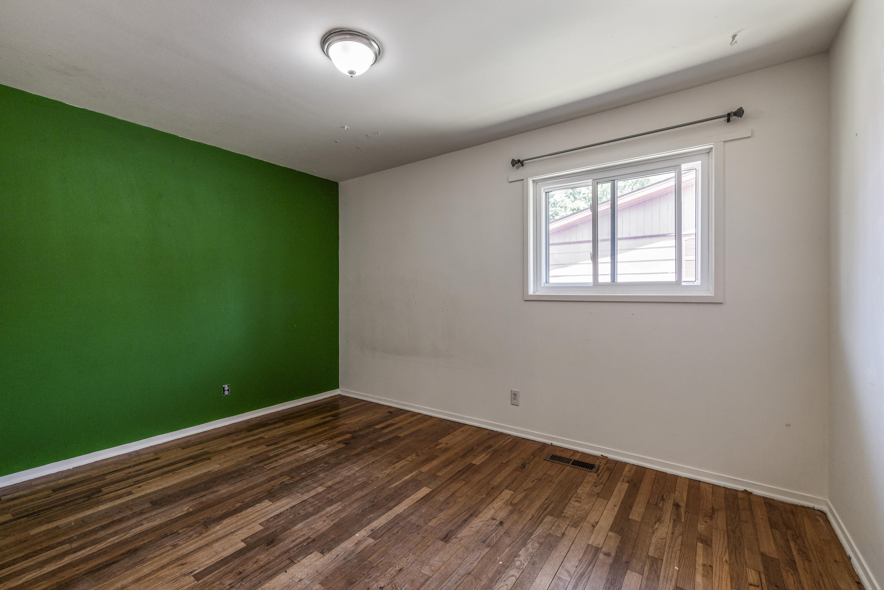 Summers Lane Homes - Residential