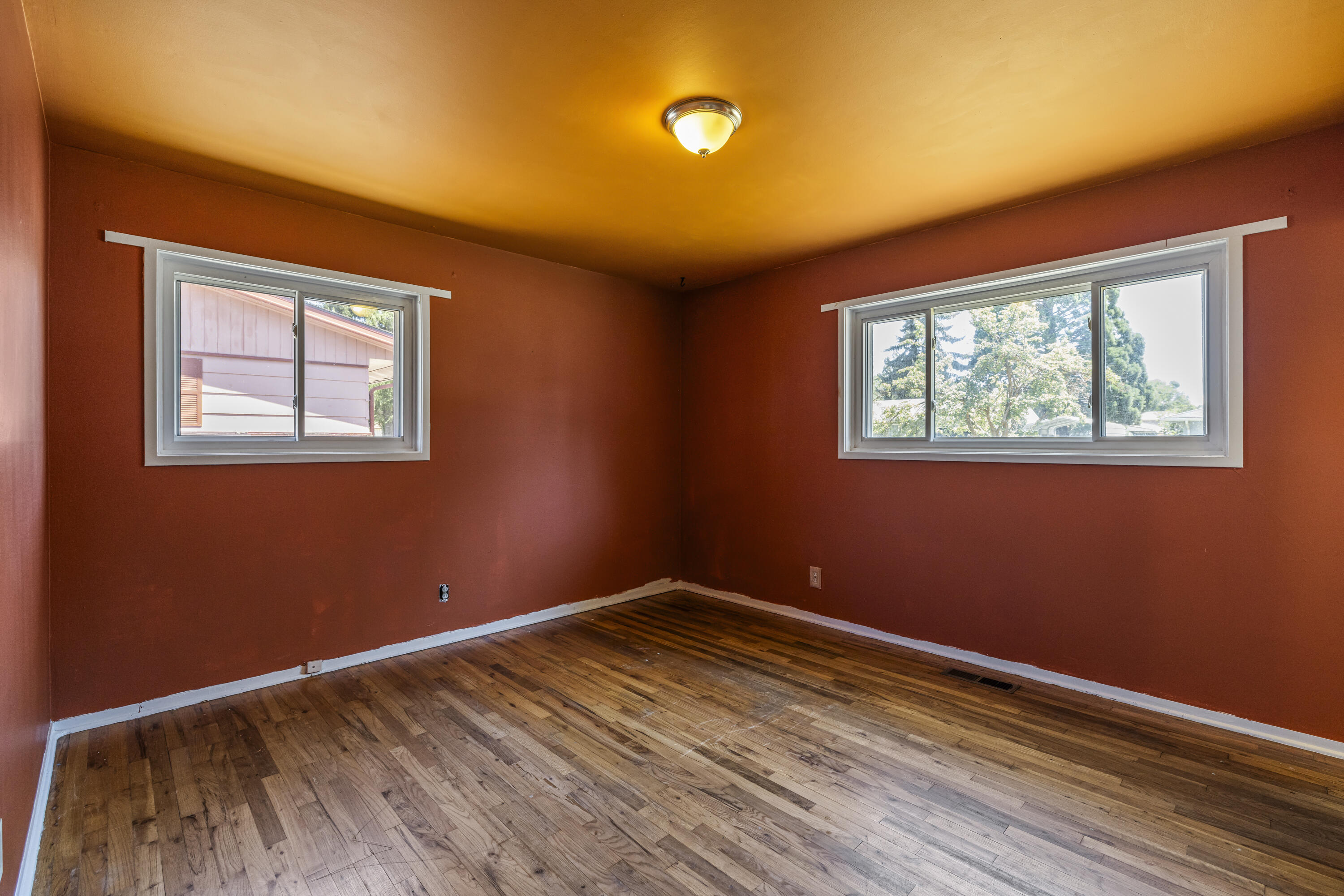 Summers Lane Homes - Residential