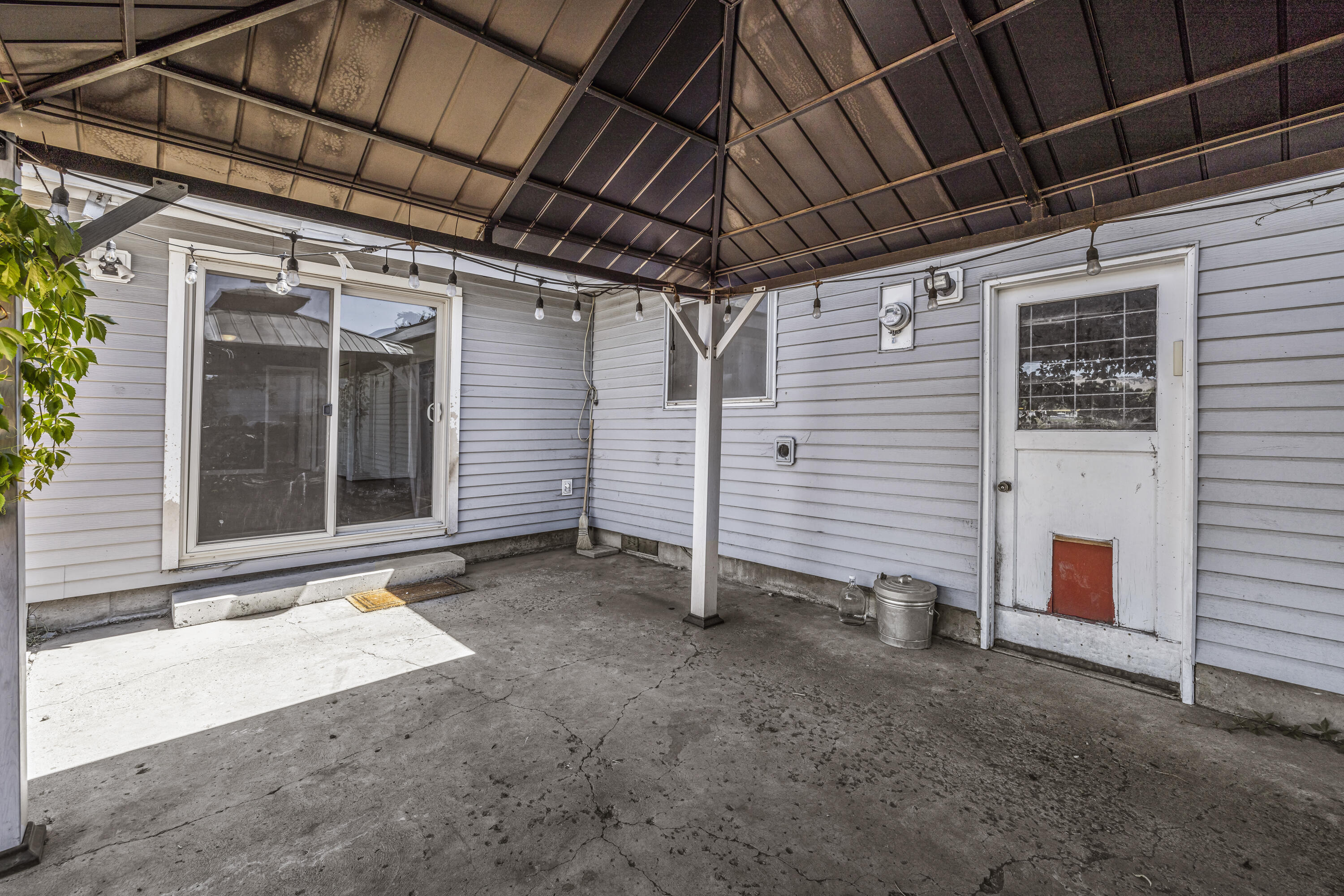 Summers Lane Homes - Residential