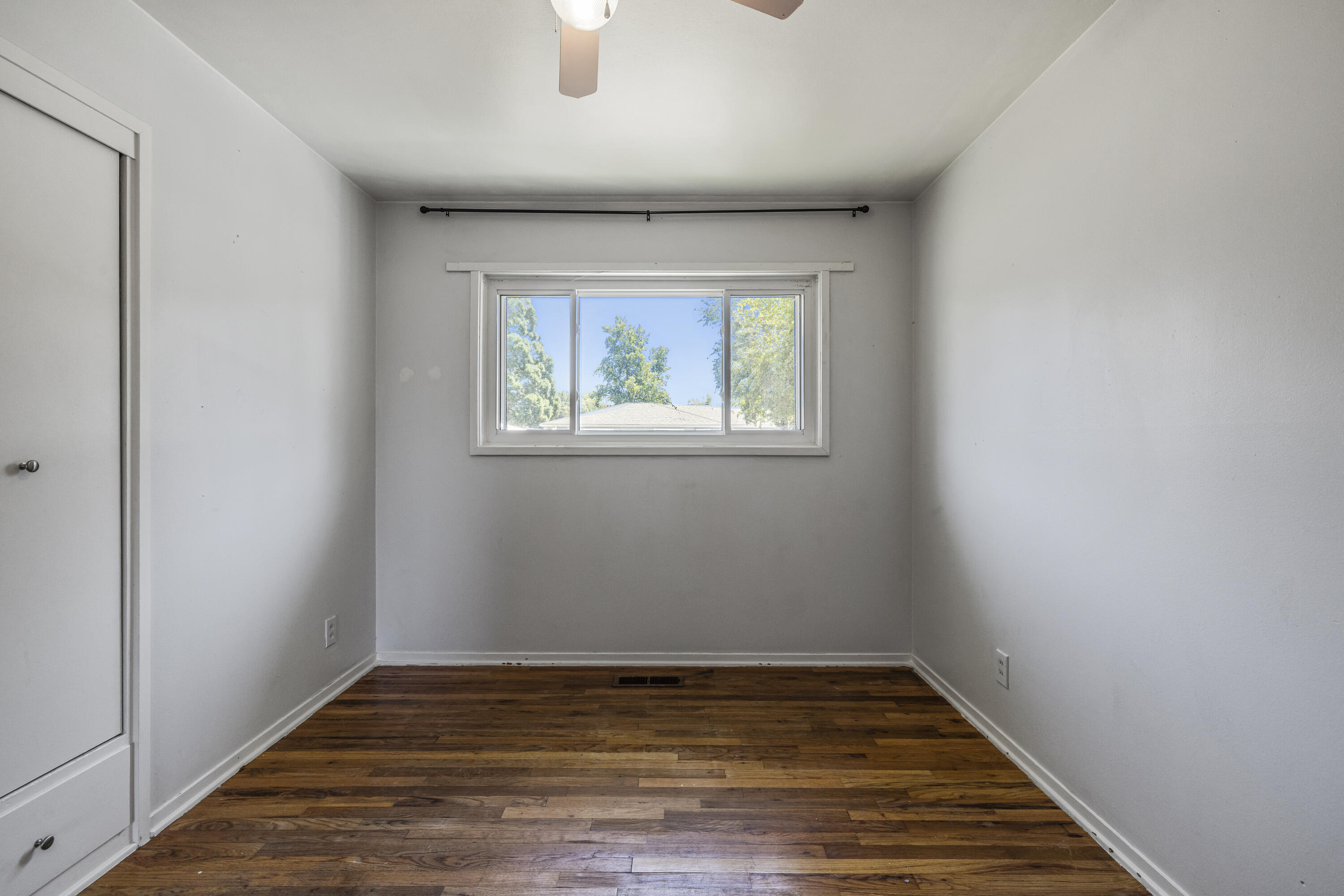 Summers Lane Homes - Residential