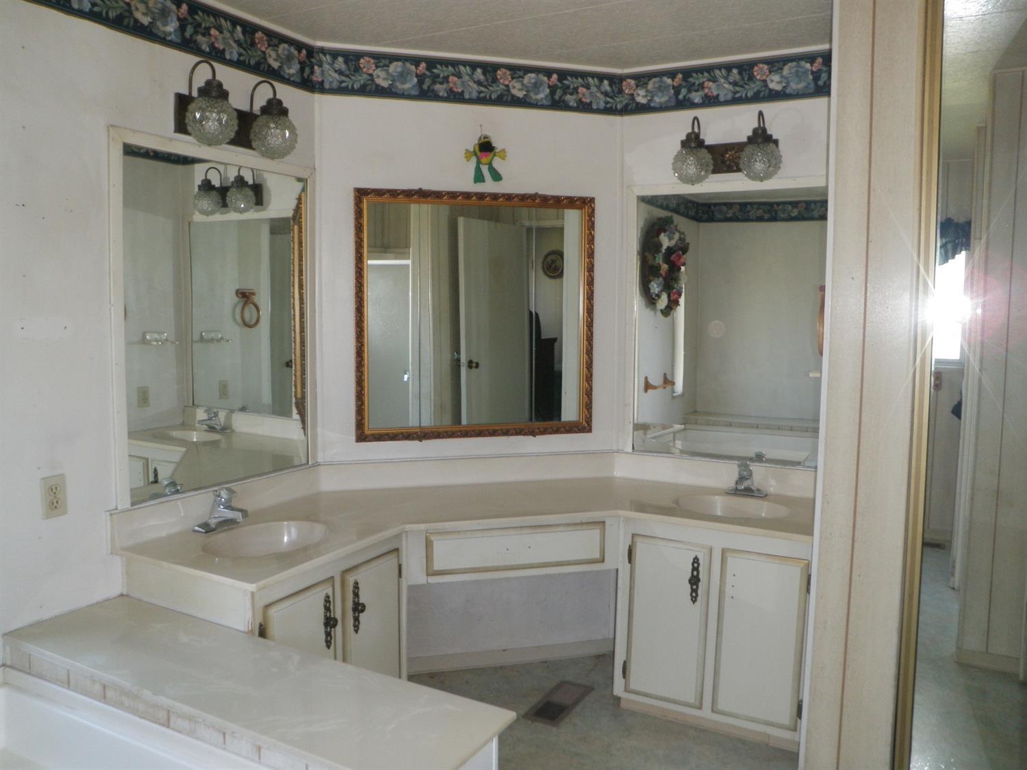 Klamath River Acres - Residential