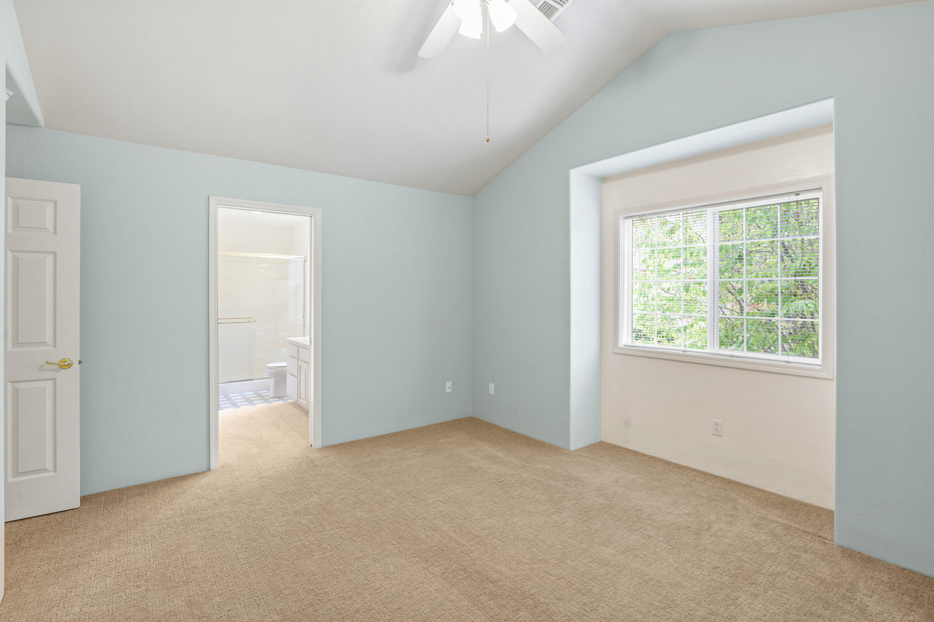 Court On Mary Jane, The - Residential