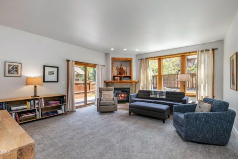 Tiny photo for 19377 Brookside Way, Bend, OR 97702 (MLS # 220223122)