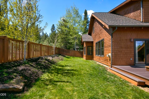 Tiny photo for 19377 Brookside Way, Bend, OR 97702 (MLS # 220223122)
