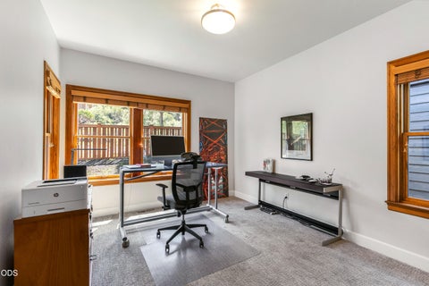 Tiny photo for 19377 Brookside Way, Bend, OR 97702 (MLS # 220223122)