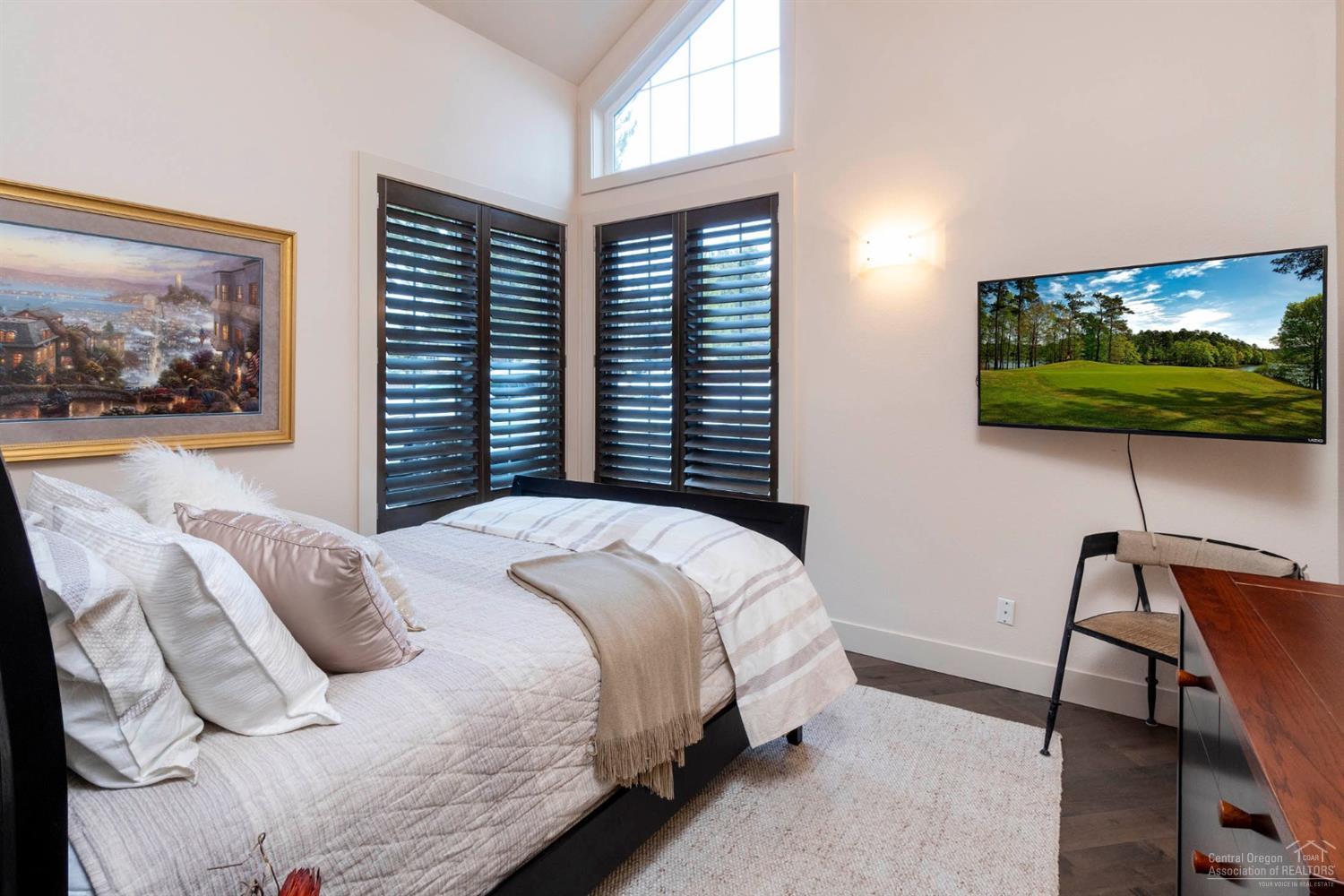 Broken Top - Residential