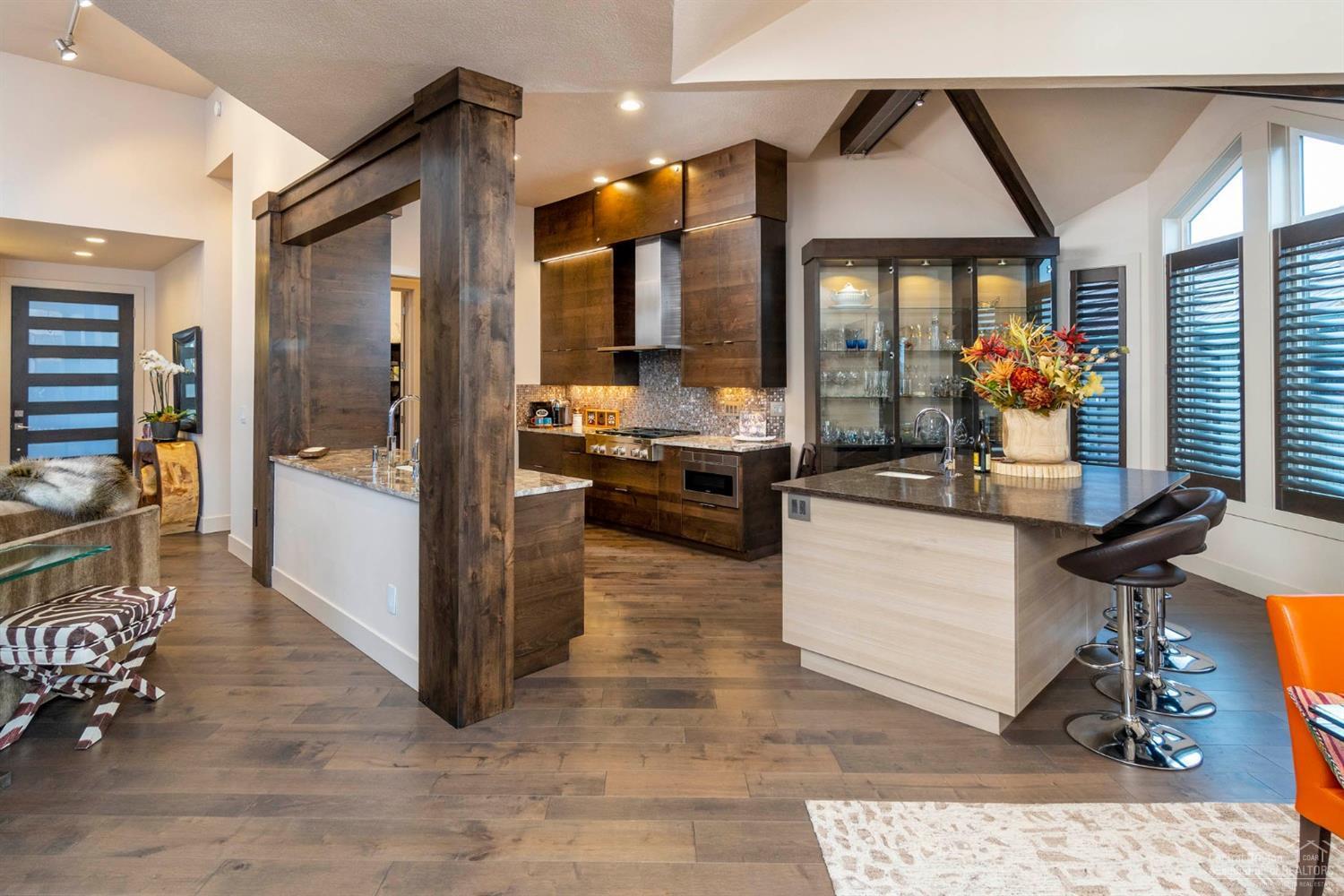 Broken Top - Residential