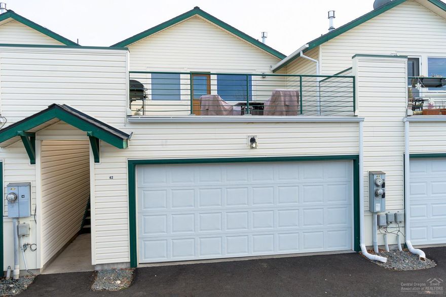 Boulder Brook 2 bedroom, 2.5 bath, reverse living floor plan provides privacy and views from the upper deck. Hardwood/Bamboo flooring with new carpet installed soon in bedrooms. Move-in ready! Double attached garage w/opener. HOA's cover exterior maintenance of units, landscaping, water and sewer. Enjoy this centrally-located townhouse community and all that Redmond living has to offer.