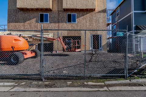 Photo of 7890 28th Street, White City, OR 97503 (MLS # 220213551)