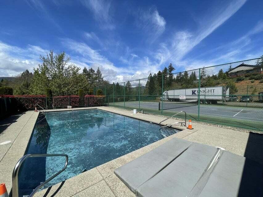 Sunnybrook Manor Estates - Residential