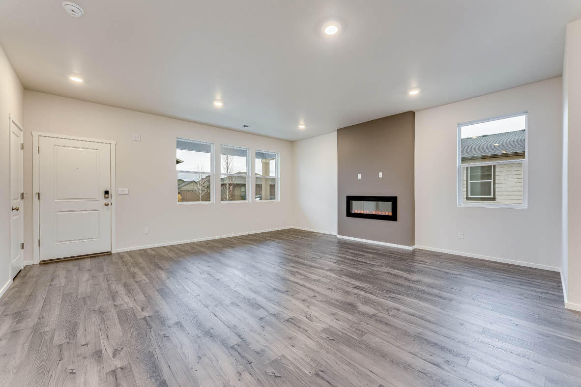 Ironhorse - Residential