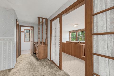 Tiny photo for 810 SE Summit Drive, Roseburg, OR 97470 (MLS # 220211146)