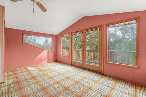 Tiny photo for 810 SE Summit Drive, Roseburg, OR 97470 (MLS # 220211146)