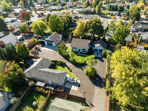 Tiny photo for 1089 Brookdale Avenue, Medford, OR 97504 (MLS # 220210829)